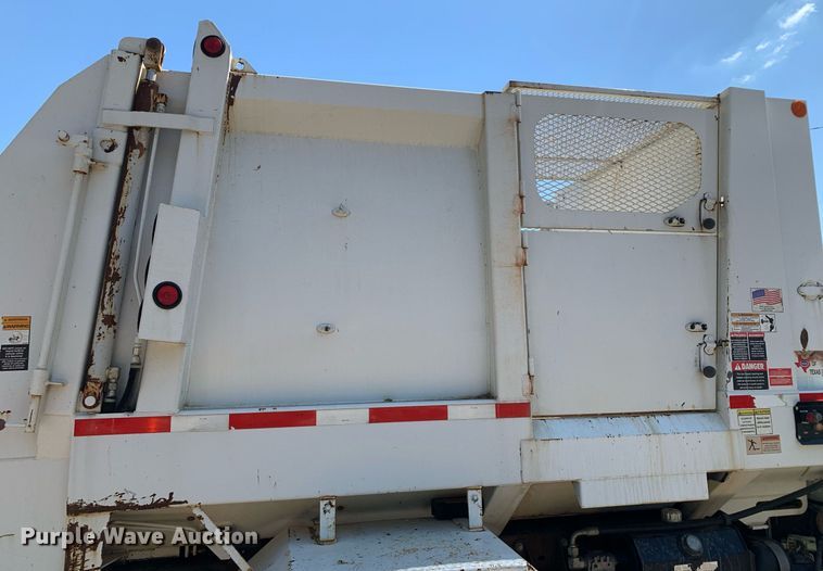 image for item JT9709 2015 Ford F550 refuse truck