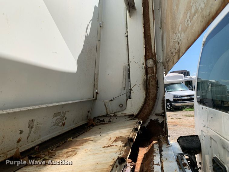 image for item JT9709 2015 Ford F550 refuse truck