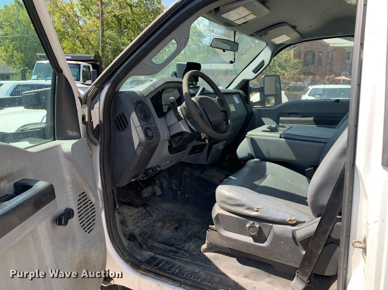 image for item JT9709 2015 Ford F550 refuse truck