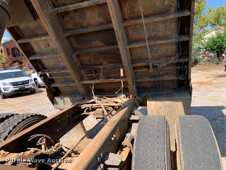 image for item JT9711 2009 Freightliner  Business Class M2 dump truck