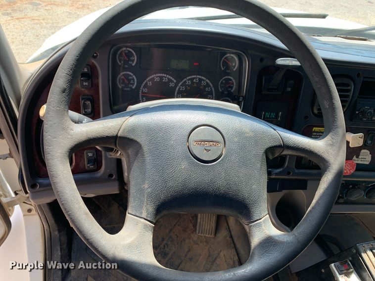 image for item JT9711 2009 Freightliner  Business Class M2 dump truck