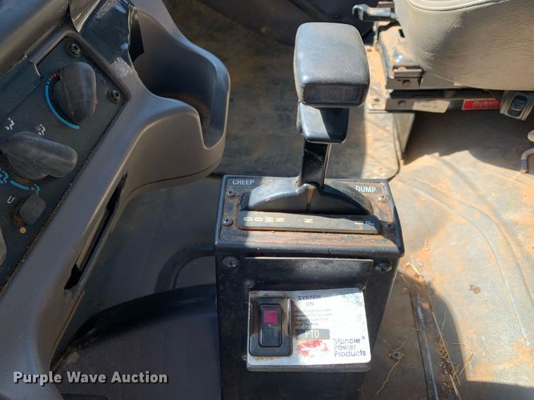 image for item JT9711 2009 Freightliner  Business Class M2 dump truck