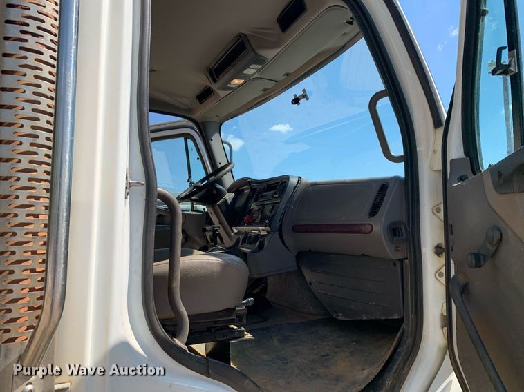 image for item JT9711 2009 Freightliner  Business Class M2 dump truck