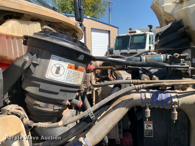 image for item JT9711 2009 Freightliner  Business Class M2 dump truck