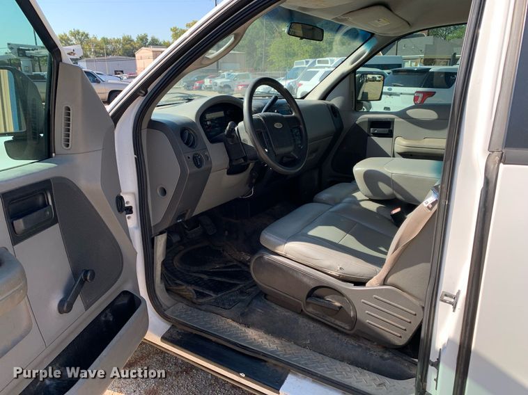 image for item JT9721 2006 Ford F150 SuperCab pickup truck