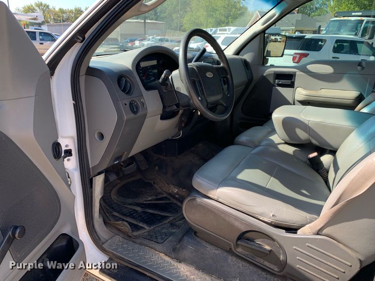 image for item JT9721 2006 Ford F150 SuperCab pickup truck