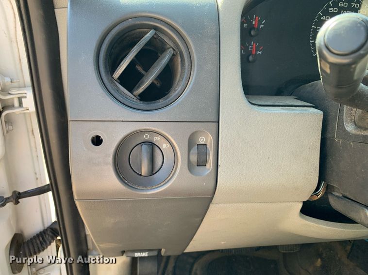 image for item JT9721 2006 Ford F150 SuperCab pickup truck