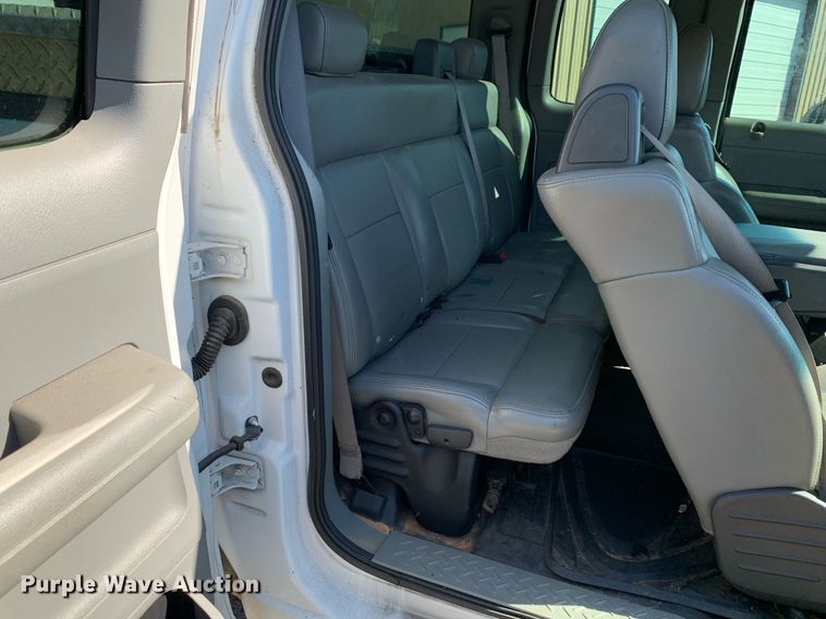 image for item JT9721 2006 Ford F150 SuperCab pickup truck