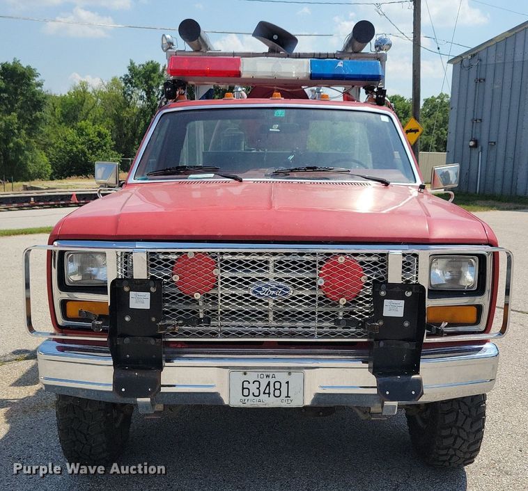 image for item KA9977 1982 Ford F350 brush fire truck