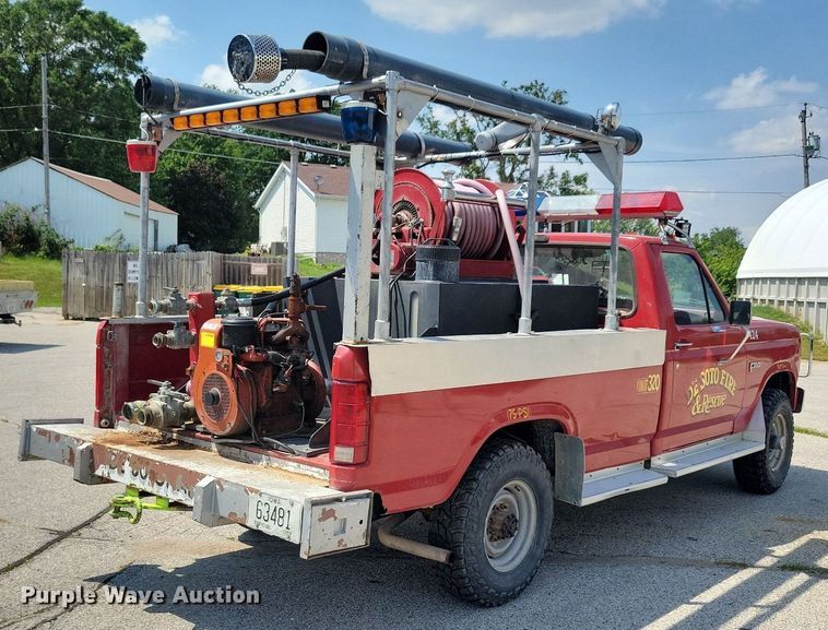 image for item KA9977 1982 Ford F350 brush fire truck