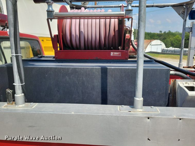 image for item KA9977 1982 Ford F350 brush fire truck