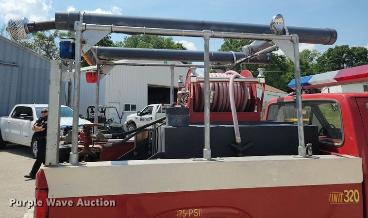 image for item KA9977 1982 Ford F350 brush fire truck