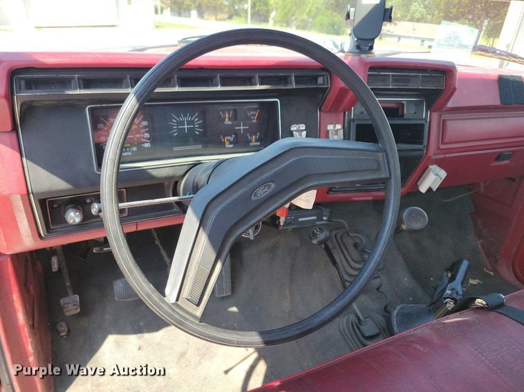 image for item KA9977 1982 Ford F350 brush fire truck