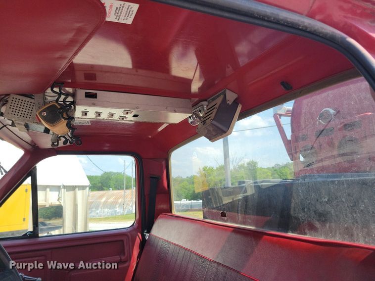 image for item KA9977 1982 Ford F350 brush fire truck