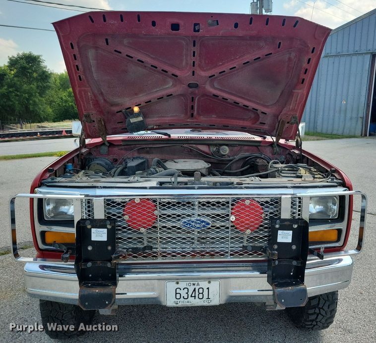 image for item KA9977 1982 Ford F350 brush fire truck