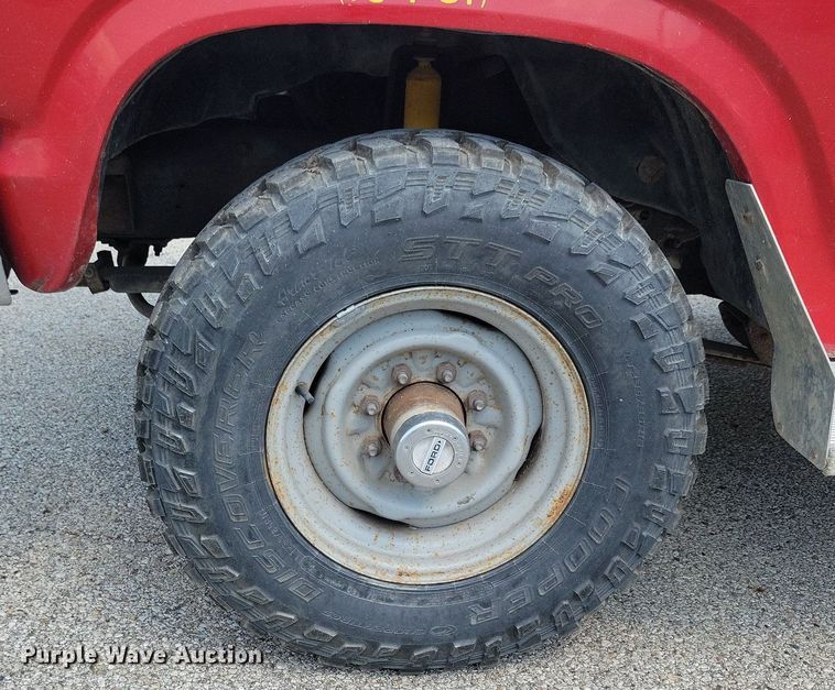 image for item KA9977 1982 Ford F350 brush fire truck