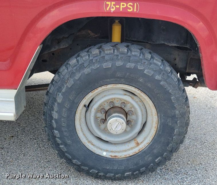 image for item KA9977 1982 Ford F350 brush fire truck