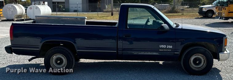 image for item KT9219 1998 GMC Sierra 1500 pickup truck