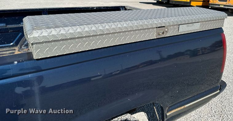 image for item KT9219 1998 GMC Sierra 1500 pickup truck