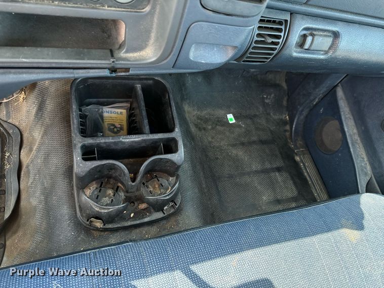 image for item KT9219 1998 GMC Sierra 1500 pickup truck