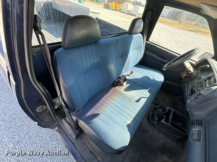 image for item KT9219 1998 GMC Sierra 1500 pickup truck