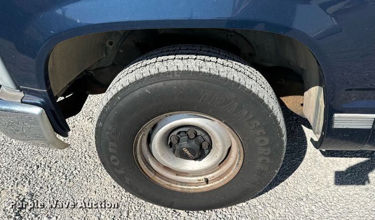 image for item KT9219 1998 GMC Sierra 1500 pickup truck