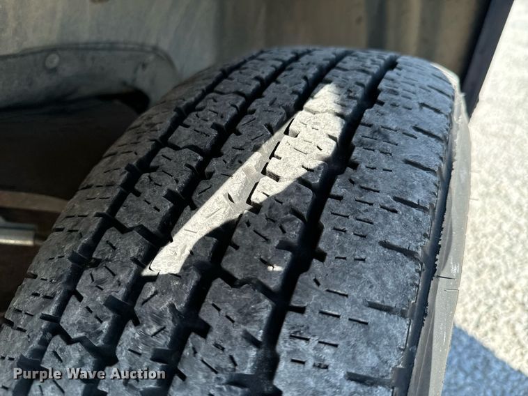 image for item KT9219 1998 GMC Sierra 1500 pickup truck