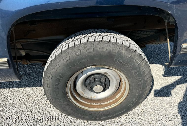 image for item KT9219 1998 GMC Sierra 1500 pickup truck