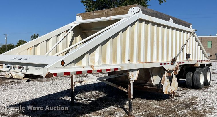 image for item LC9243 2013 Construction Trailer Specialist BDT 36 bottom dump trailer