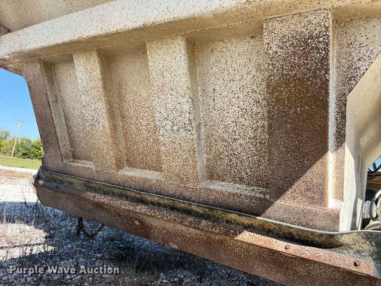 image for item LC9243 2013 Construction Trailer Specialist BDT 36 bottom dump trailer