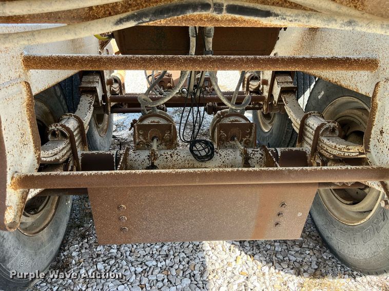 image for item LC9243 2013 Construction Trailer Specialist BDT 36 bottom dump trailer