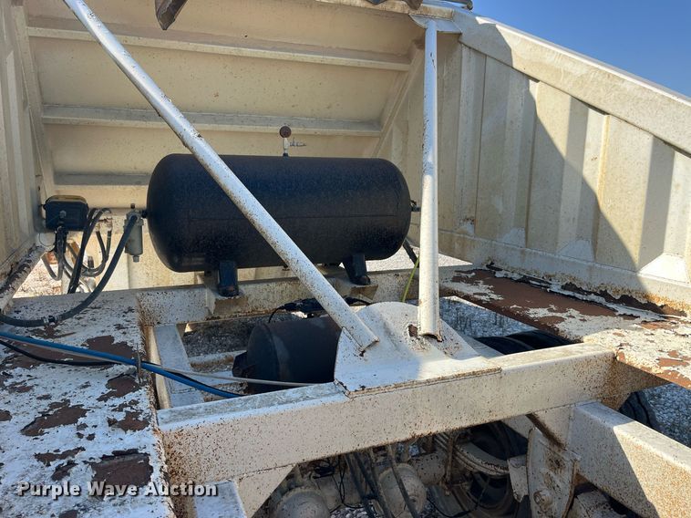 image for item LC9243 2013 Construction Trailer Specialist BDT 36 bottom dump trailer