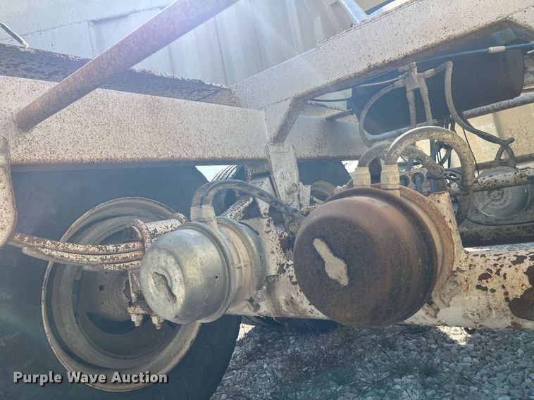 image for item LC9243 2013 Construction Trailer Specialist BDT 36 bottom dump trailer