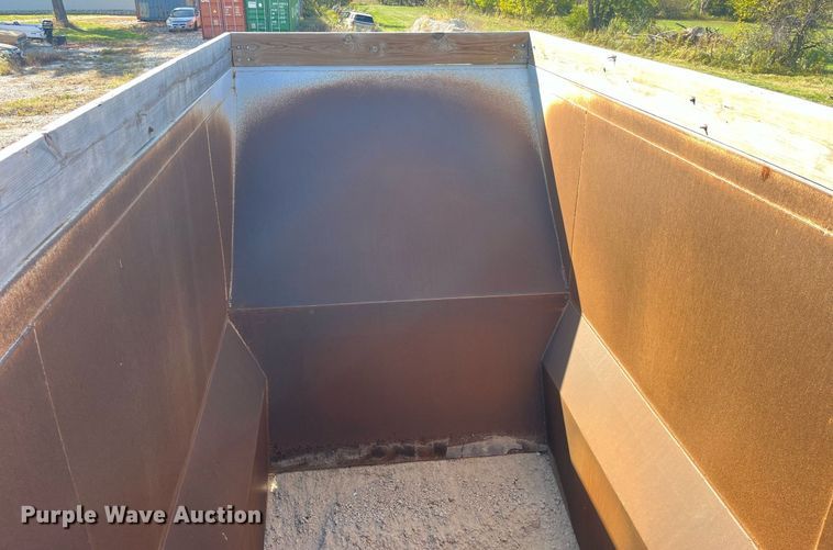 image for item LC9243 2013 Construction Trailer Specialist BDT 36 bottom dump trailer