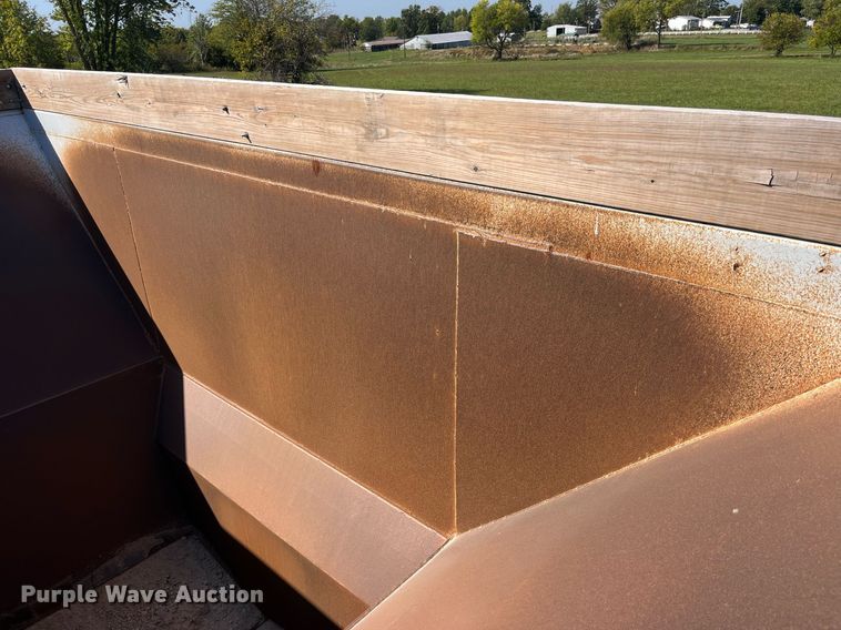 image for item LC9243 2013 Construction Trailer Specialist BDT 36 bottom dump trailer