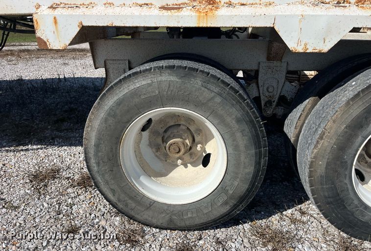 image for item LC9243 2013 Construction Trailer Specialist BDT 36 bottom dump trailer
