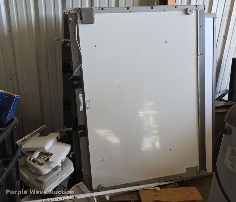 image for item LW9949 Electronics