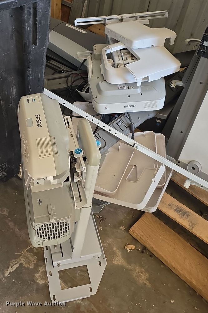 image for item LW9949 Electronics