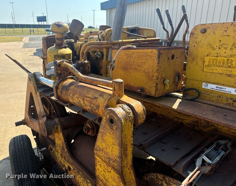 image for item MS9817 1952 Caterpillar D4 dozer
