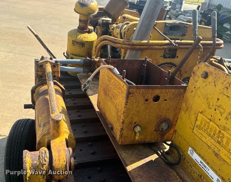 image for item MS9817 1952 Caterpillar D4 dozer