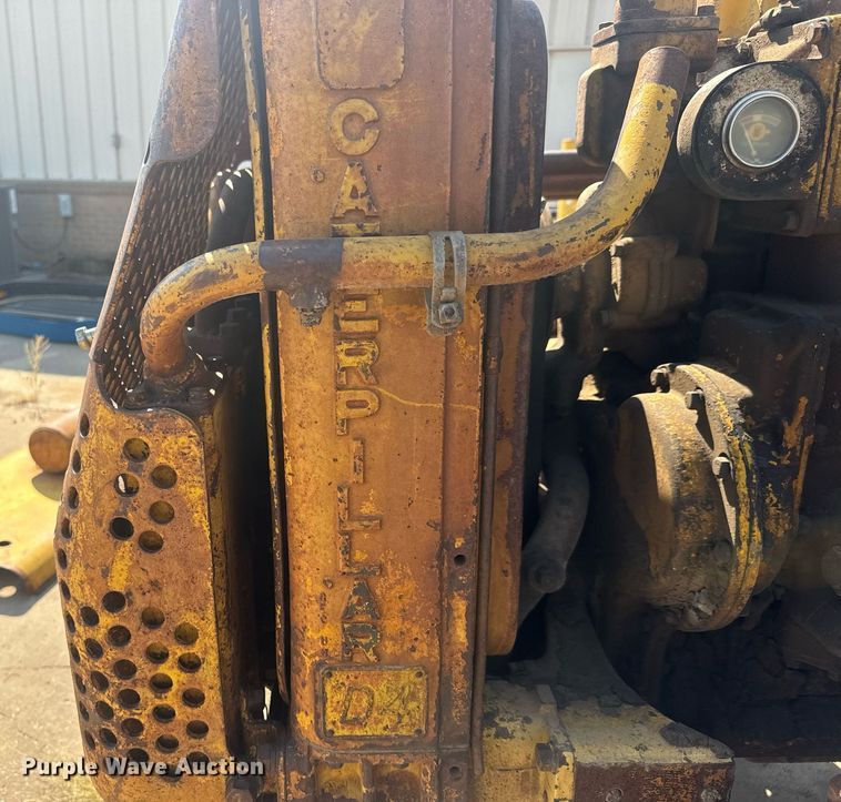 image for item MS9817 1952 Caterpillar D4 dozer