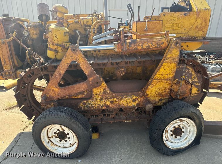 image for item MS9817 1952 Caterpillar D4 dozer