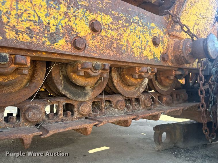 image for item MS9817 1952 Caterpillar D4 dozer