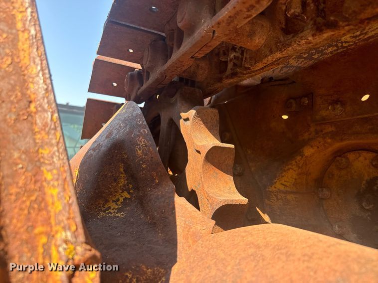 image for item MS9817 1952 Caterpillar D4 dozer