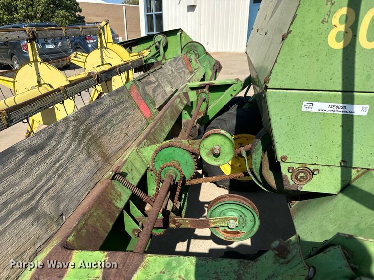image for item MS9820 John Deere  800 swather / windrower