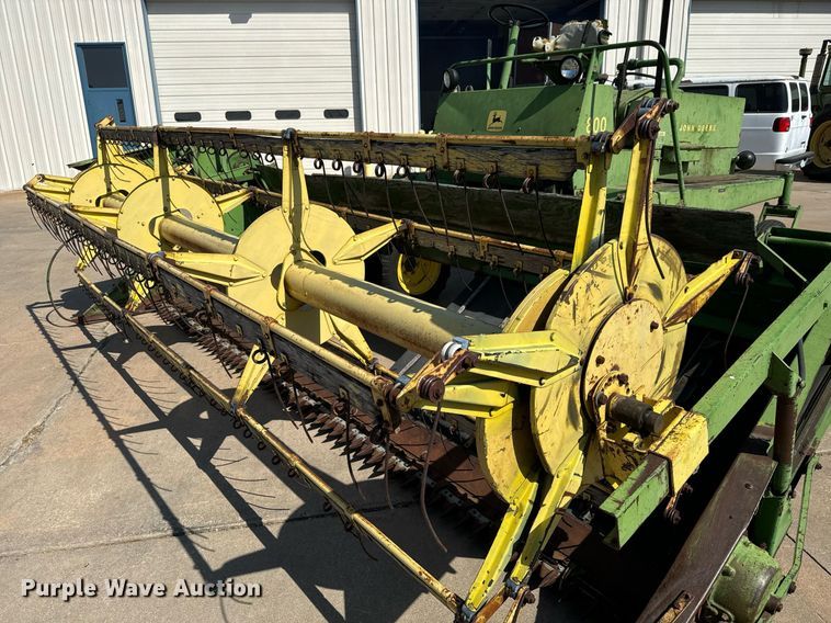 image for item MS9820 John Deere  800 swather / windrower