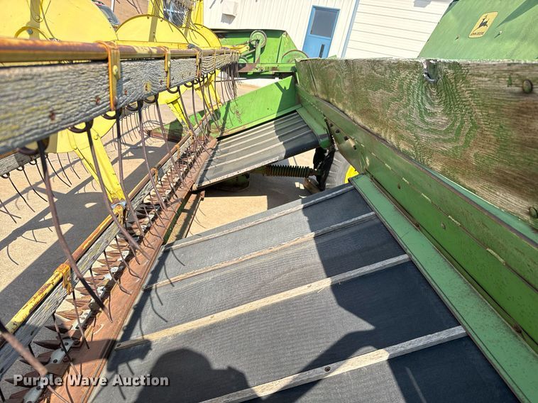 image for item MS9820 John Deere  800 swather / windrower