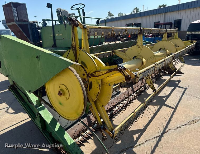 image for item MS9820 John Deere  800 swather / windrower