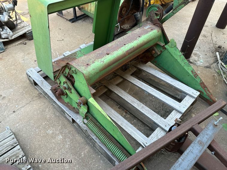 image for item MS9820 John Deere  800 swather / windrower