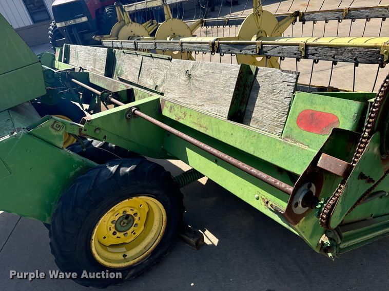 image for item MS9820 John Deere  800 swather / windrower